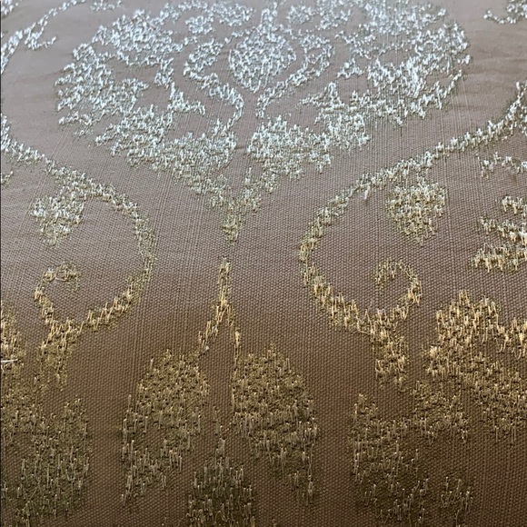 Set of TWO Pottery Barn Pillow Cases - Picture 6 of 8